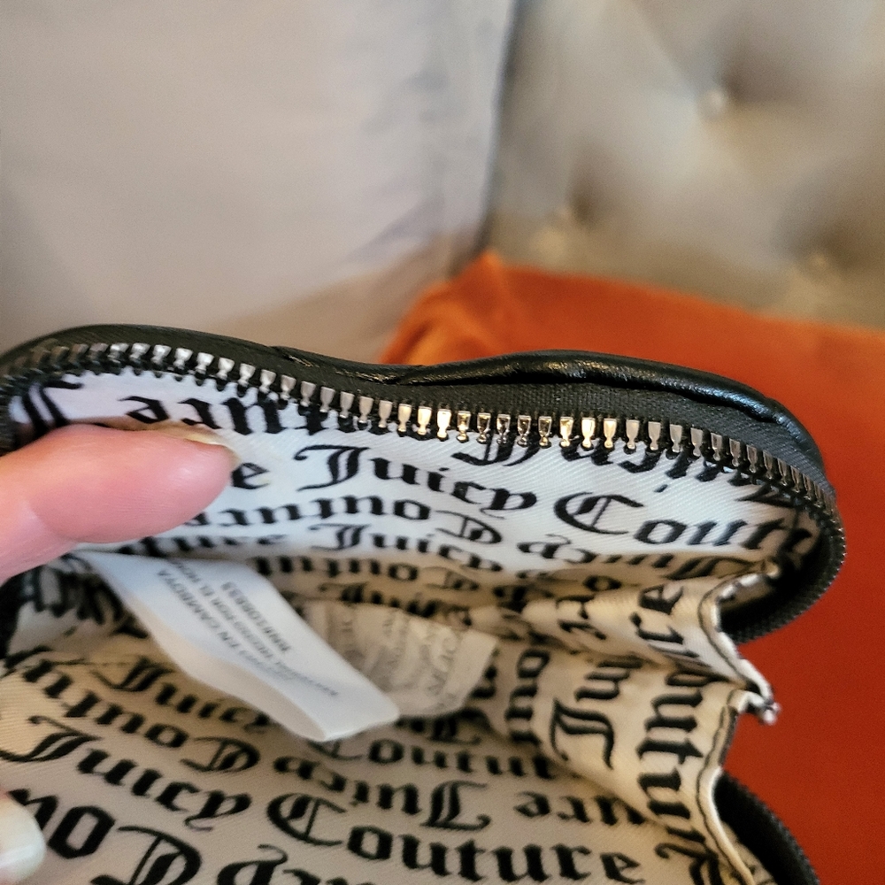 Juicy Couture coin purse - Picture 3 of 4